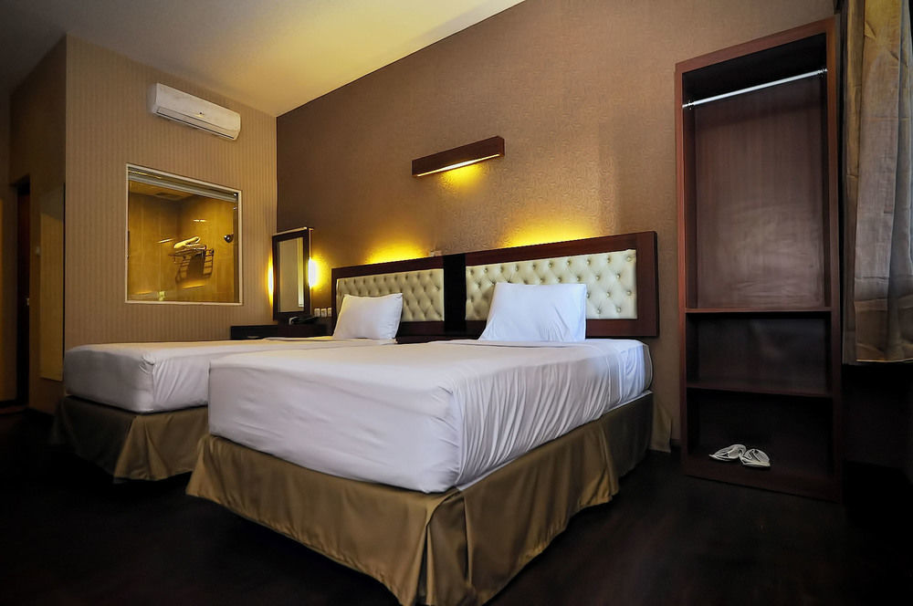 Spencer Green Hotel Batu  Exterior foto